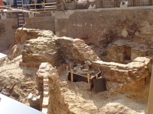 De Bastei; prachtige liaison tussen nieuwe architectuur en archeologie (bron: Mertens Weert)